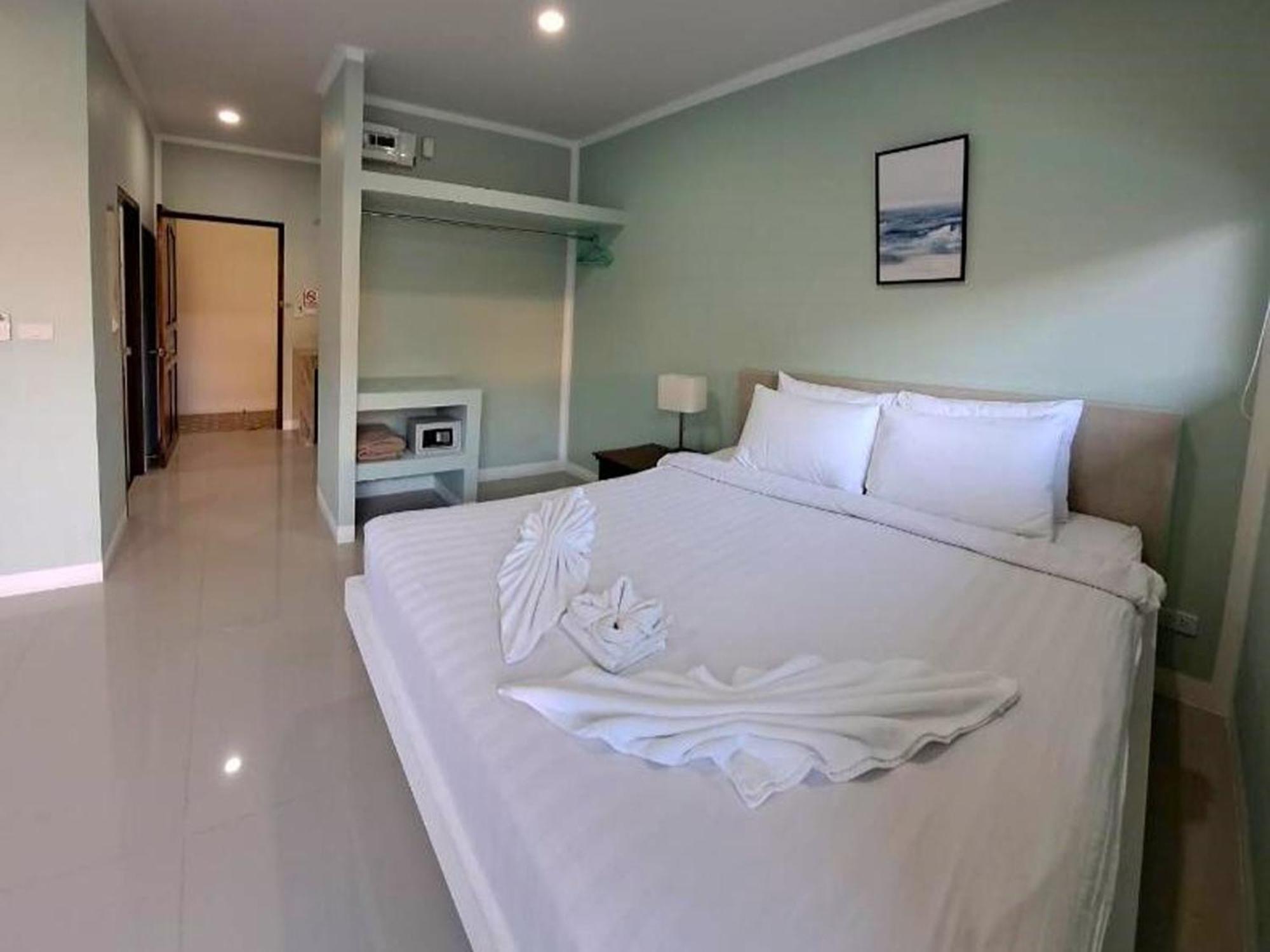 J & Ariya Hotel Near Samui Airport And Koh Phangan Pier Bophut Eksteriør billede